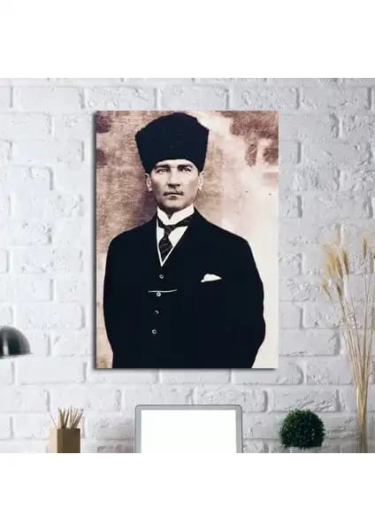 Tablosan Kalpaklı Atatürk Portresi Kanvas Tablo Modern ve Dayanıklı Dekorasyon Ürünü
