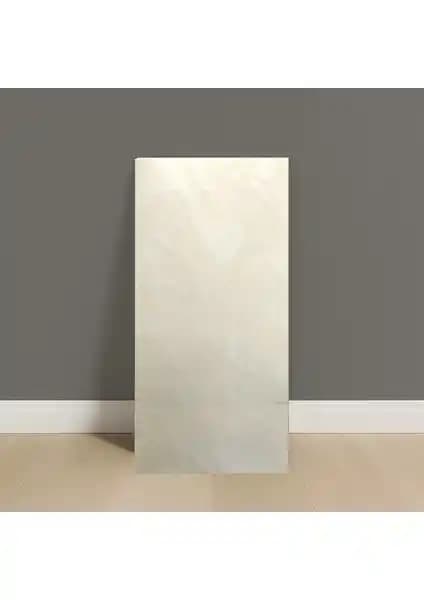 Brano 30X60 cm ve Renkli Duvarlar NW66 Siyah Opak Kendinden Yapışkanlı Panel Karşılaştırması