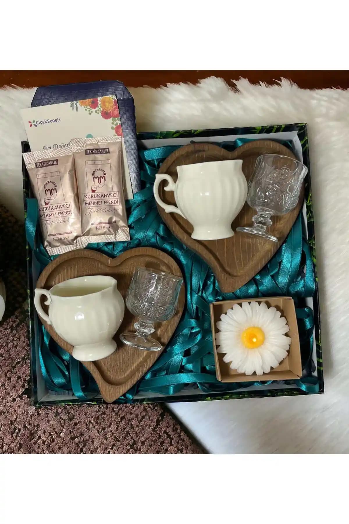 Hediyelik Fincanlar Dekorasyon ve Mobilya Dünyasında Estetik ve İşlevsellik Sağlar